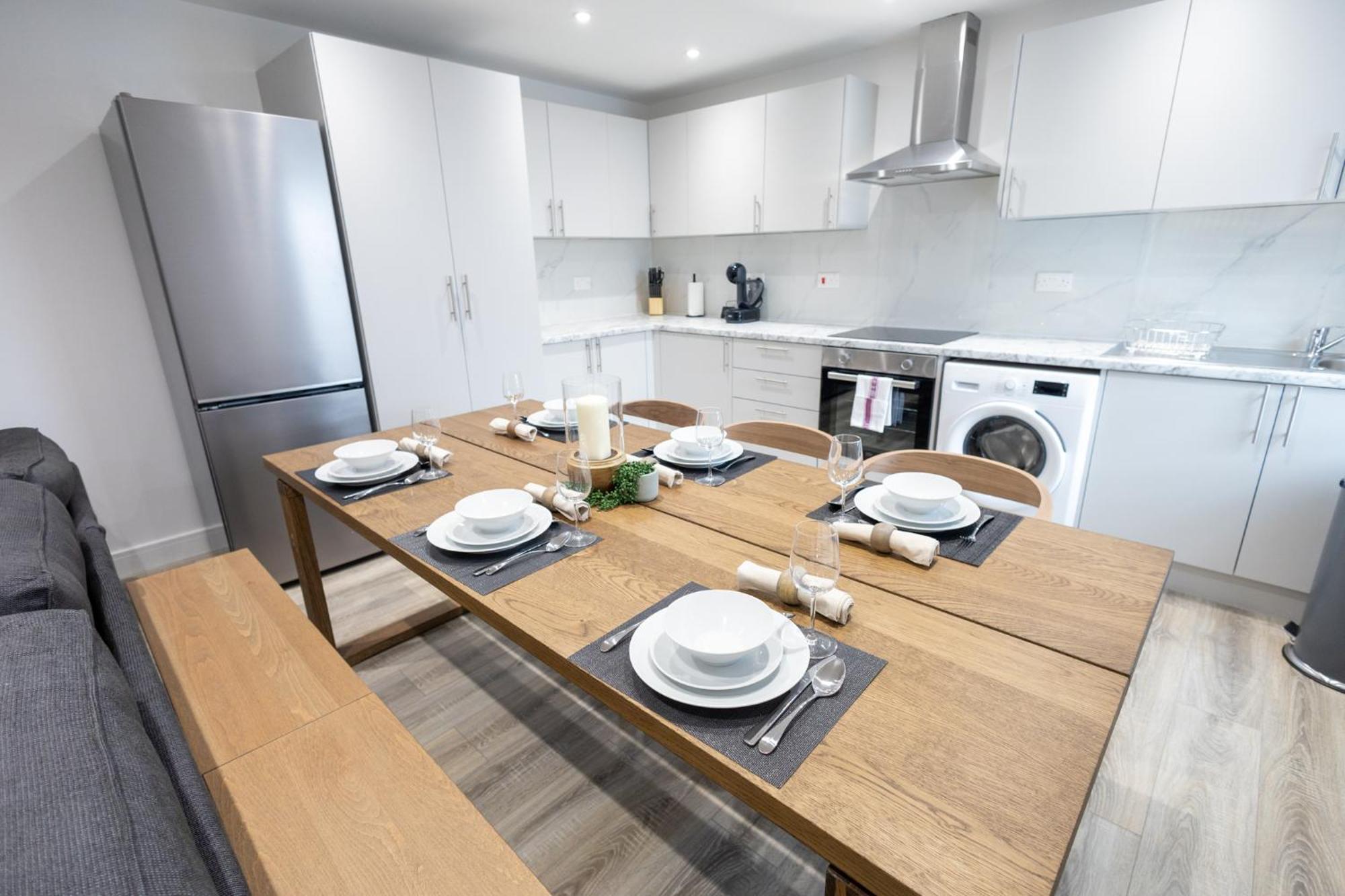 Contemporary 3Br Flat In Watford Apartment วัตฟอร์ด ภายนอก รูปภาพ